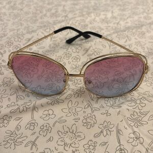 Hot topic, colorful sunglasses